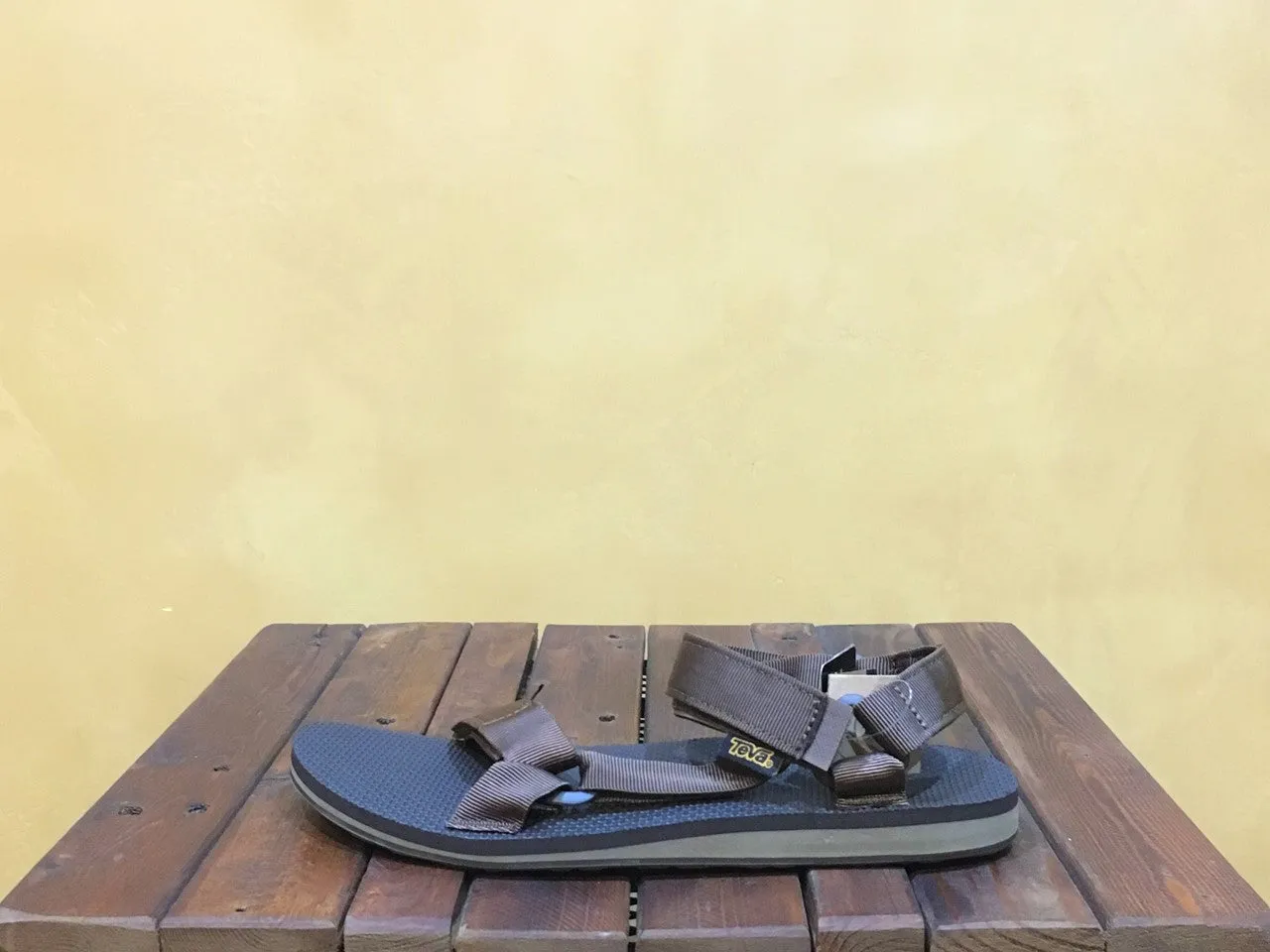 1004006 DKEA Teva Original Universal Sandal Dark Earth