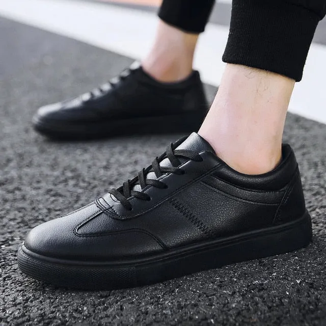 2019 new style white sneakers men breathable leisure shoes popular shoes high quality fashion Super confident men black sneakers