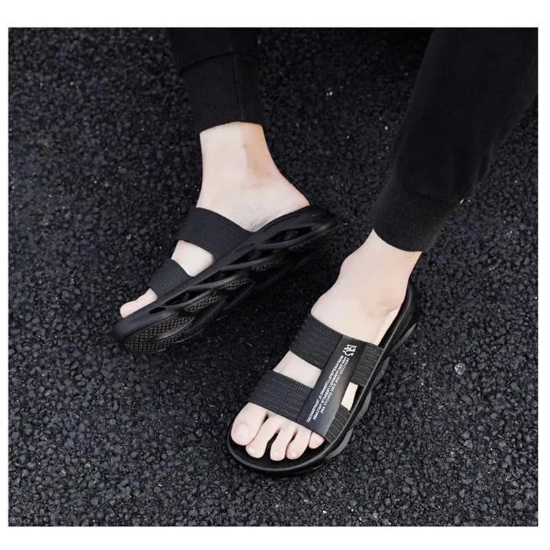 2020 Summer Slippers Men's Outdoor Trend Personality Flip Flops Casual Sandals and Slippers Wear Ins Sandals