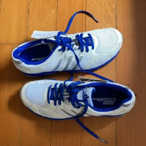 Adidas Sneakers, New