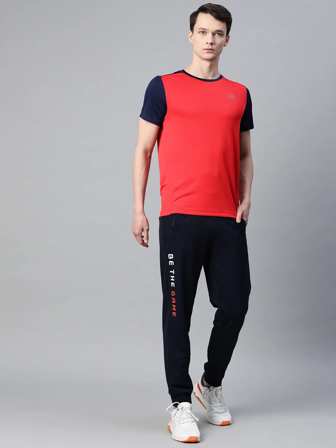 Alcis Men Red Solid Round Neck T-shirt