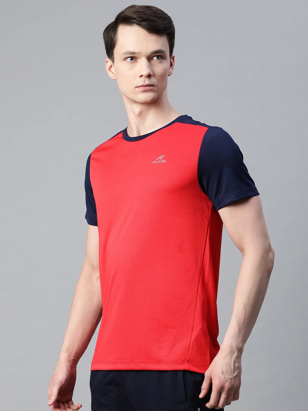 Alcis Men Red Solid Round Neck T-shirt