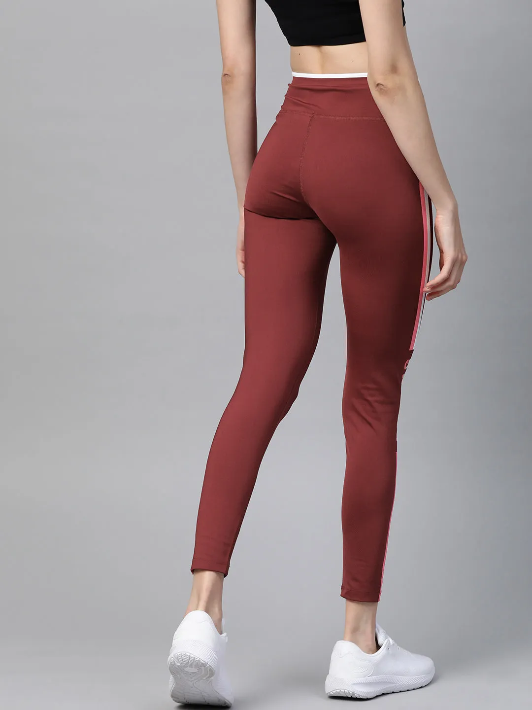 Alcis Women Burgundy Solid Cropped Tights