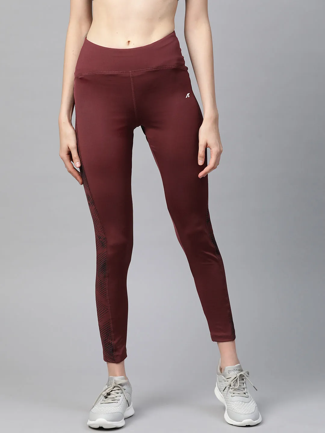 Alcis Women Maroon Solid Cropped Tights