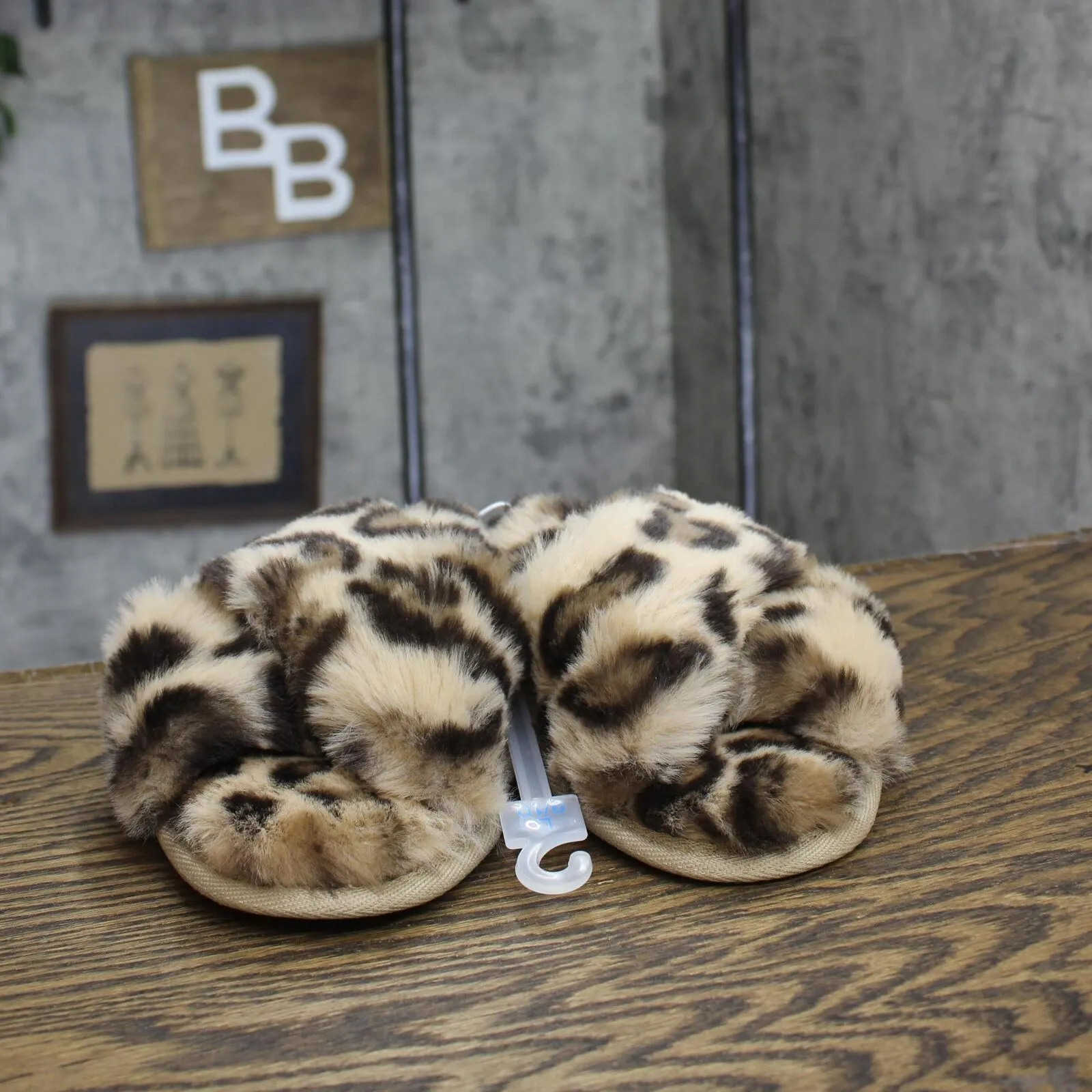 Auden Womens Paris Leopard Crossband Slippers 80856464 Brown Animal L