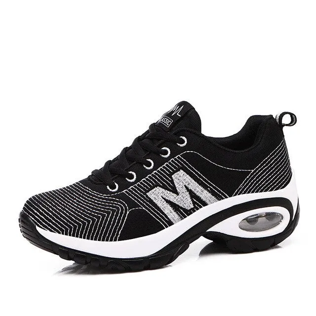 Autumn Winter Female Work Shoes Sneakers Women Outdoor Non-slip Wear-resistant Travel Shoes Casual Air Cushion Shoes Cotton Shoe