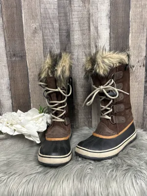 Boots Snow By Sorel  Size: 8.5