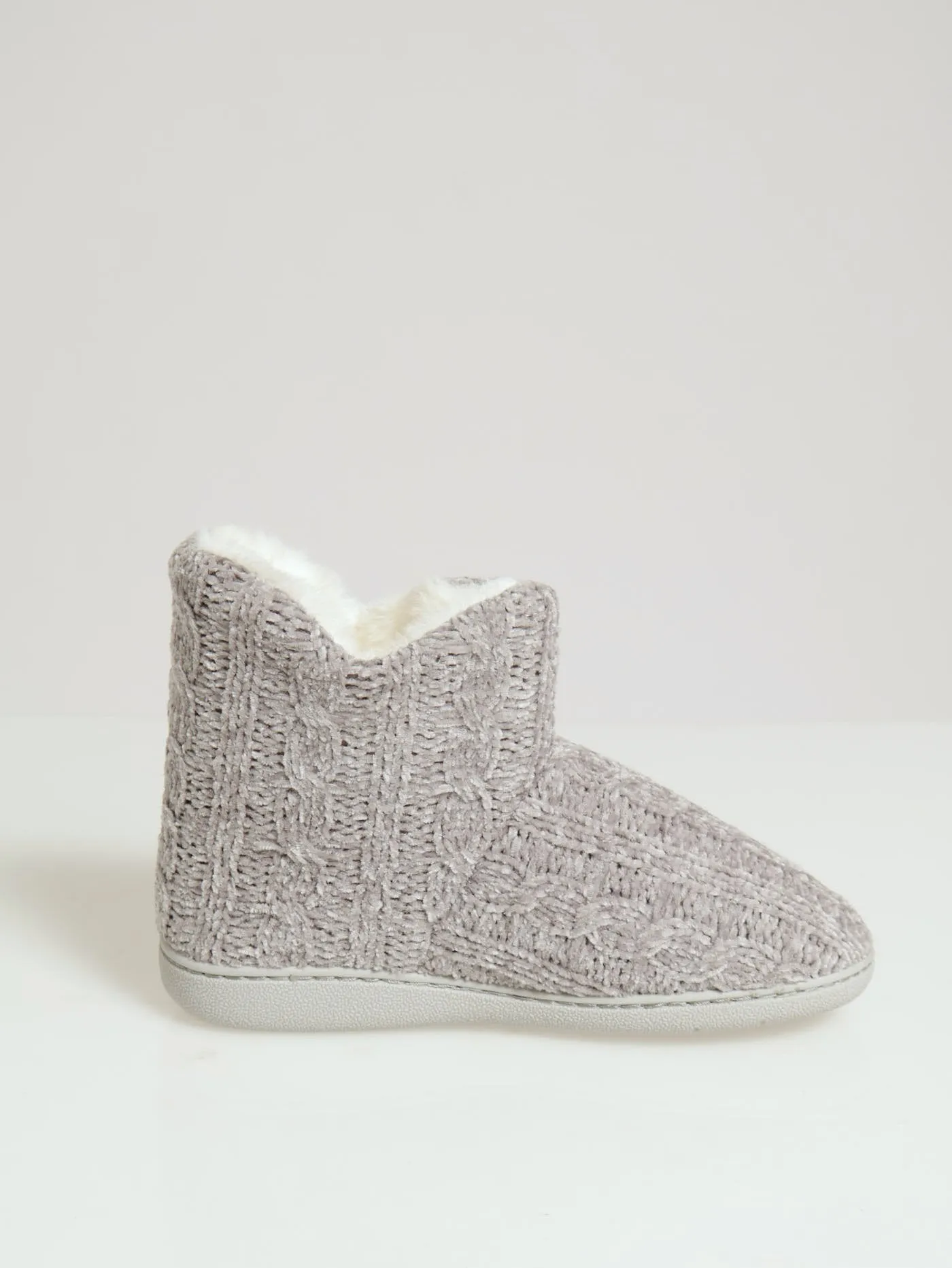 Cable Knit Slipper Bootie With Pompoms - Grey