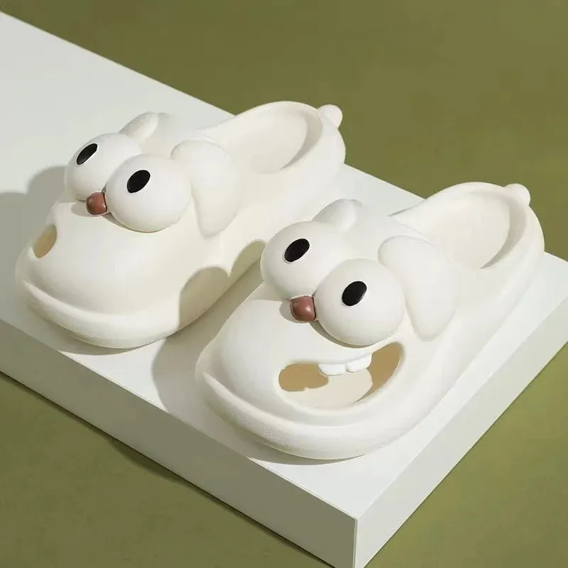Cartoon Closed-Toe Slippers with Hole – Non-Slip Summer Slippers for Women, Perfect for Indoor Comfort and Outdoor Style