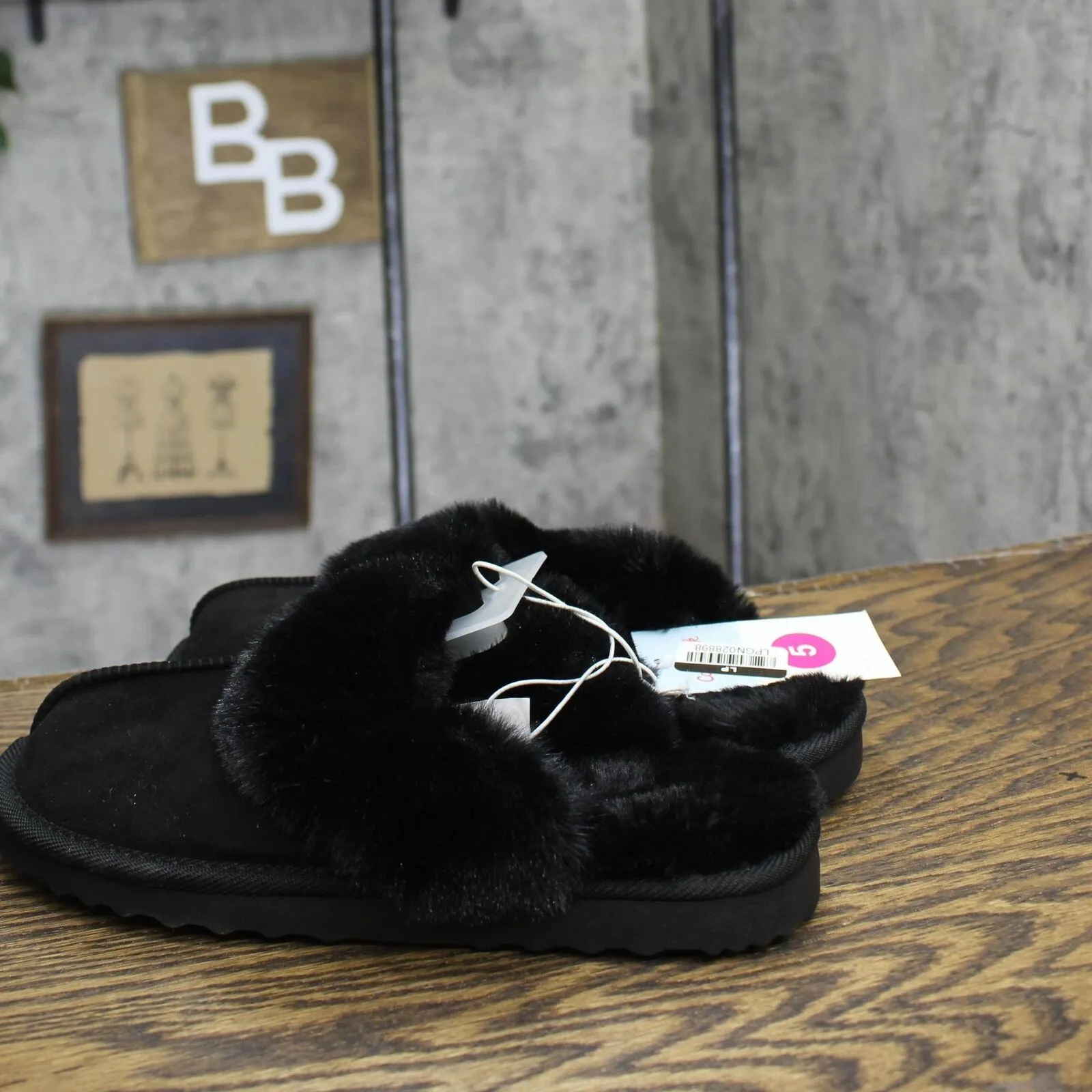 Cat & Jack Kids Girls Inez Scuff Slippers 91307153 Black 5M