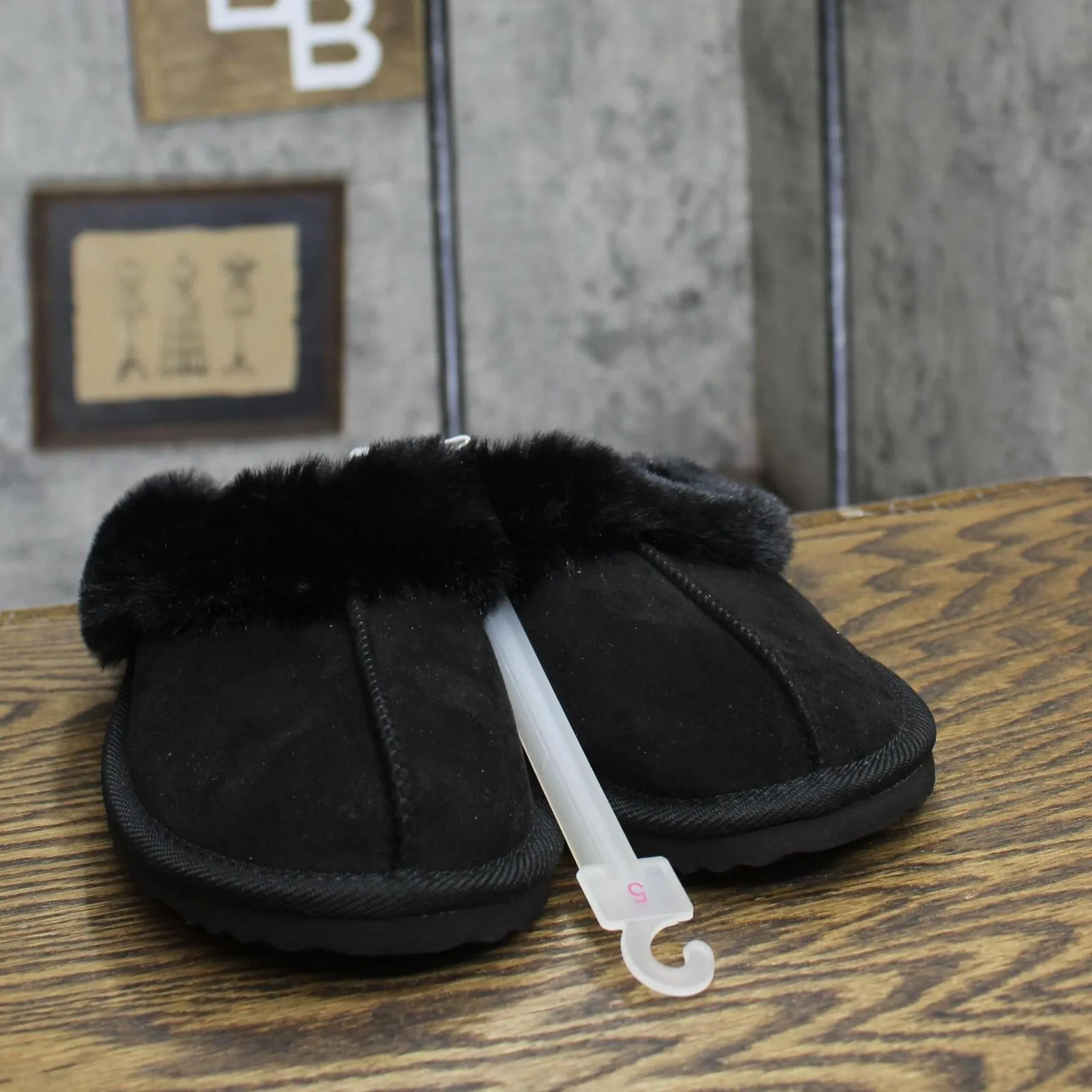 Cat & Jack Kids Girls Inez Scuff Slippers 91307153 Black 5M