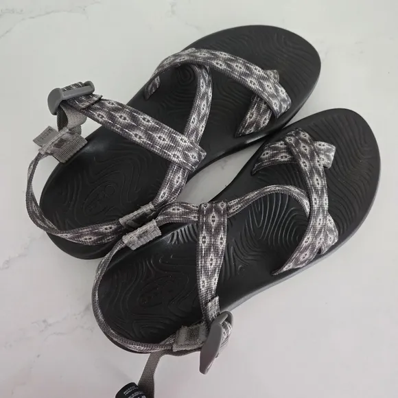 Chaco Z/Volv 2 Waterproof Adjustable Toe Loop Single Strap Hiking Sandal Gray 10