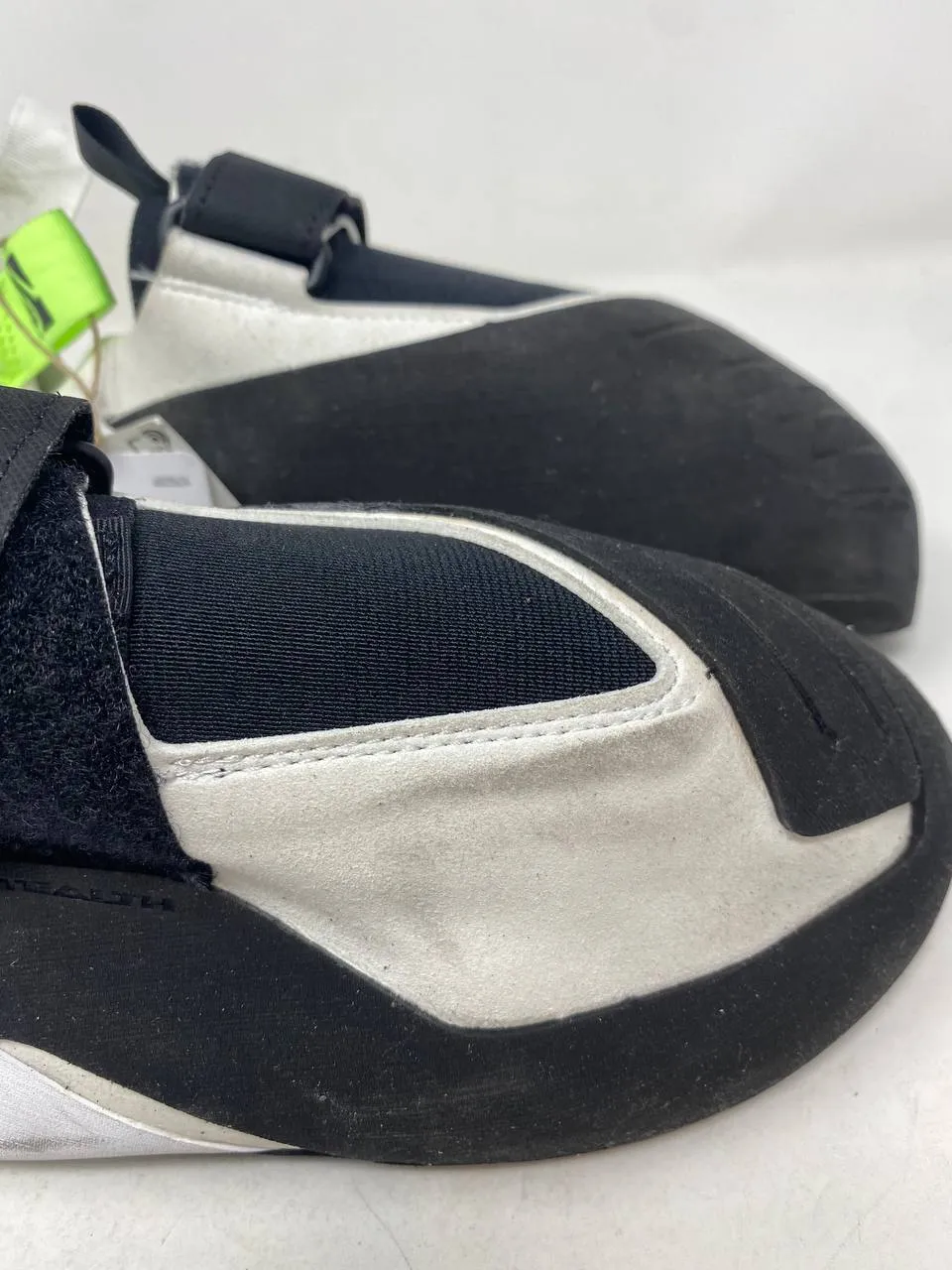 Five Ten Hiangle Climbing Shoes - White/Black - Size 9 - Good Condition