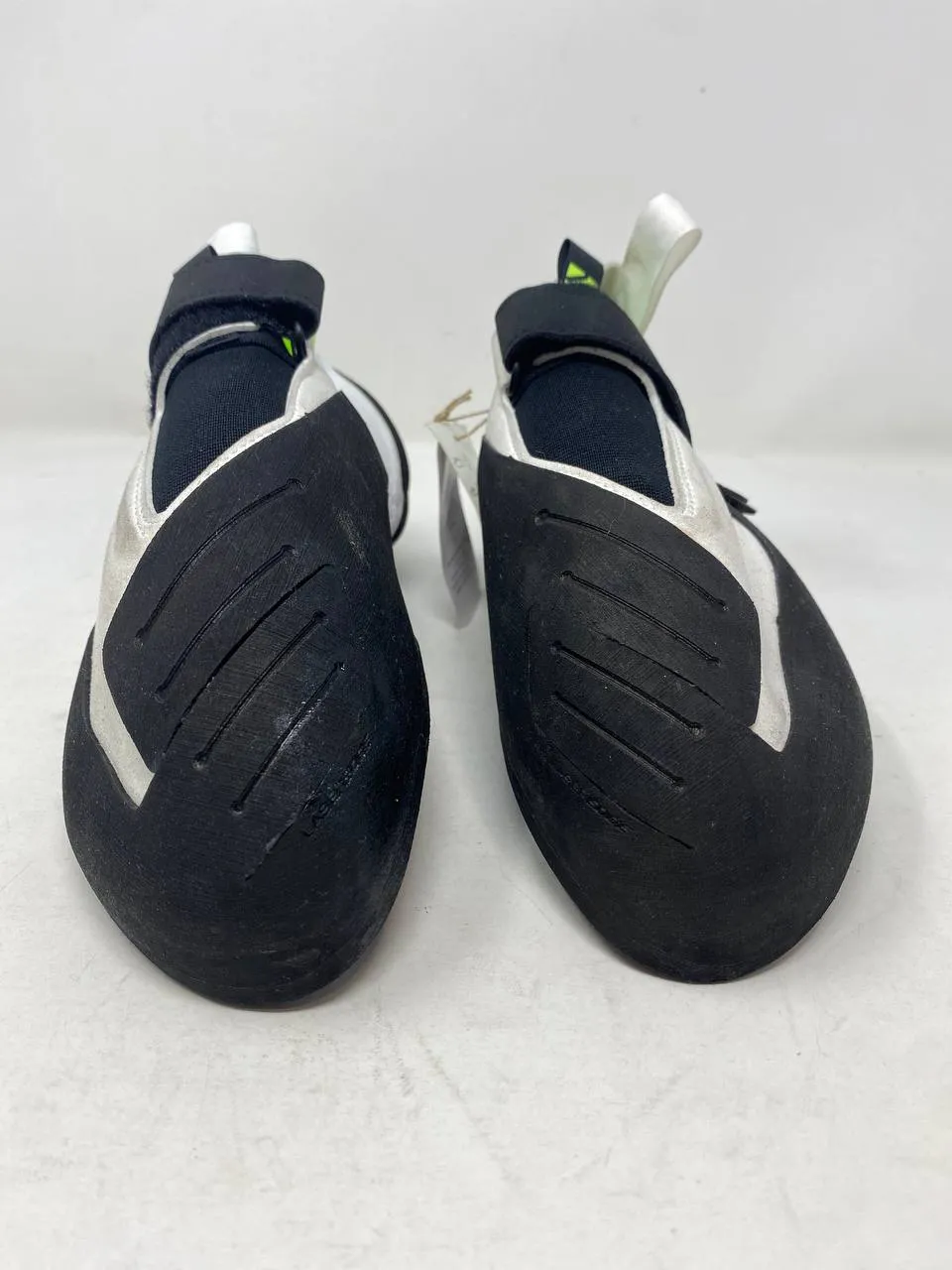 Five Ten Hiangle Climbing Shoes - White/Black - Size 9 - Good Condition