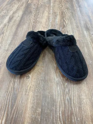 Fuzzy Closed Toe Slippers