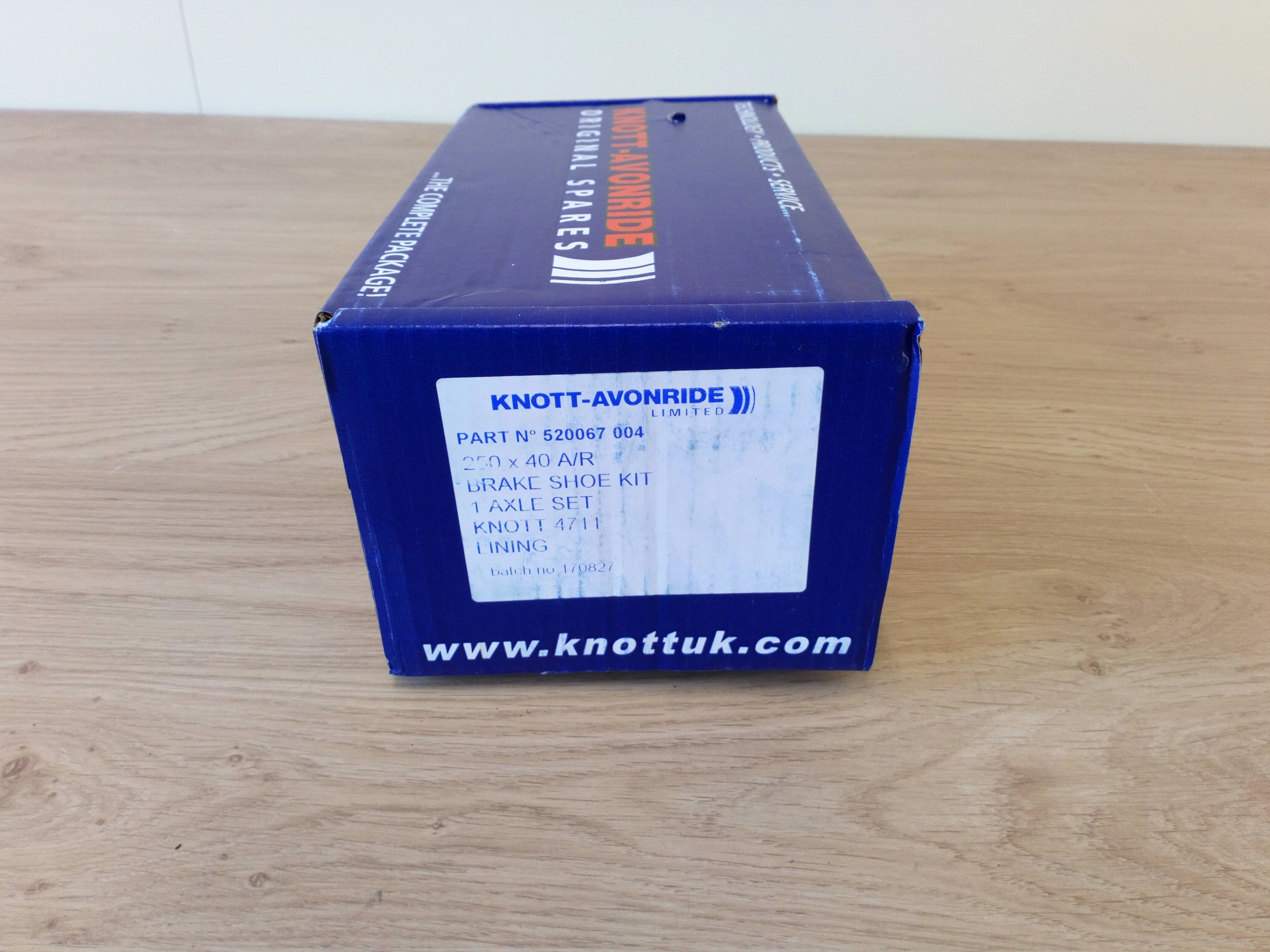 Genuine Knott-Avonride 250 x 40 Brake Shoe Kit (1 Axle Set)