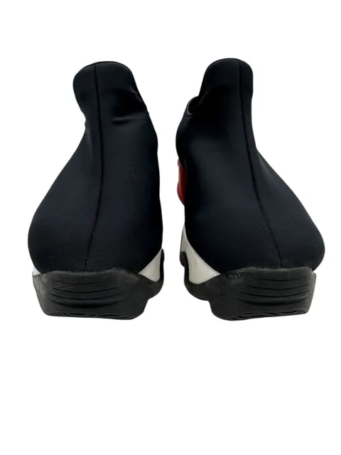 iRi 7.5 black and red SHOES