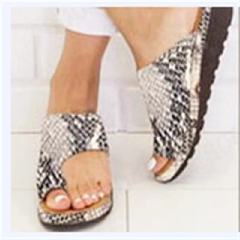 Large Size Women's Shoes Wearing Leather Slippers, Toe Sandals and Slippers