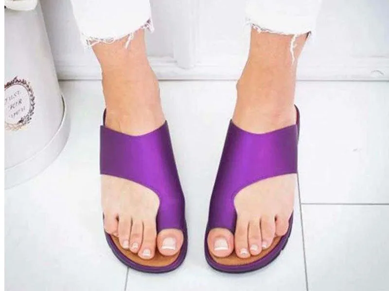 Large Size Women's Shoes Wearing Leather Slippers, Toe Sandals and Slippers