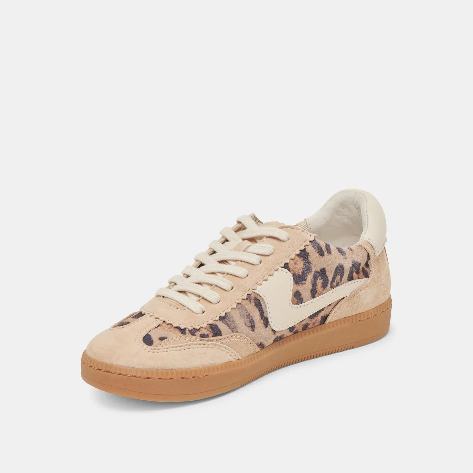 Leopard Kicks