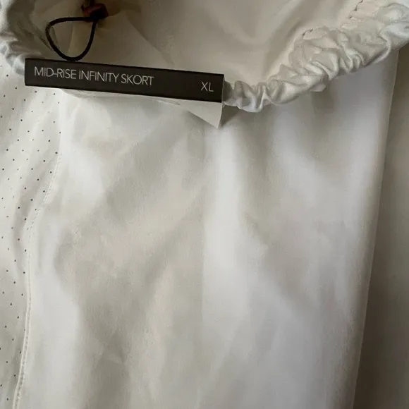 Mid-Rise Infinity Skort - White - SizeXL