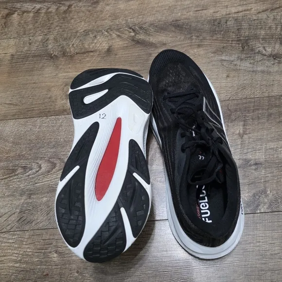 New Balance Fuelcell sneaker Men's Size 12