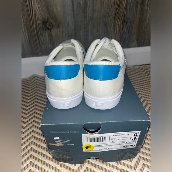 New balance off white with turquoise blue detailing new in box size 8.5 men’s
