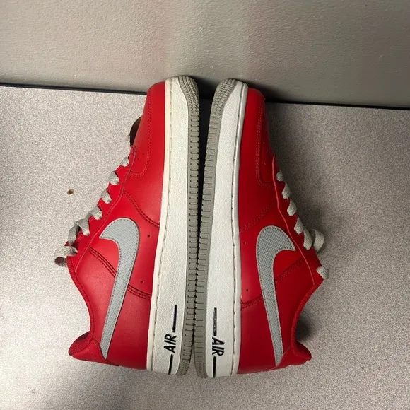 Nike Air Force 1 Low GS University Red