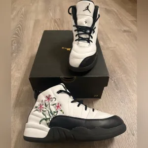 Nike Air Jordan 12 Retro DR6954-100 White Floral Sneaker Shoes Size 3Y