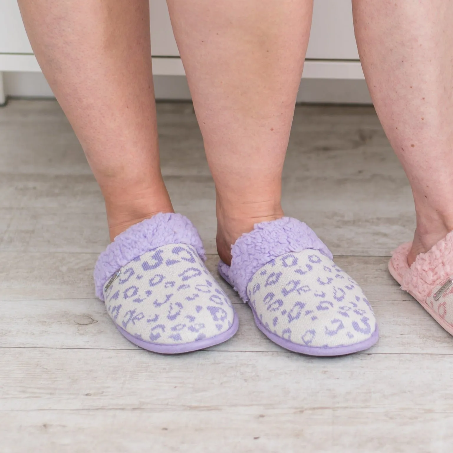 Pastel Creekside Slide Slippers | Cheetah Lavender