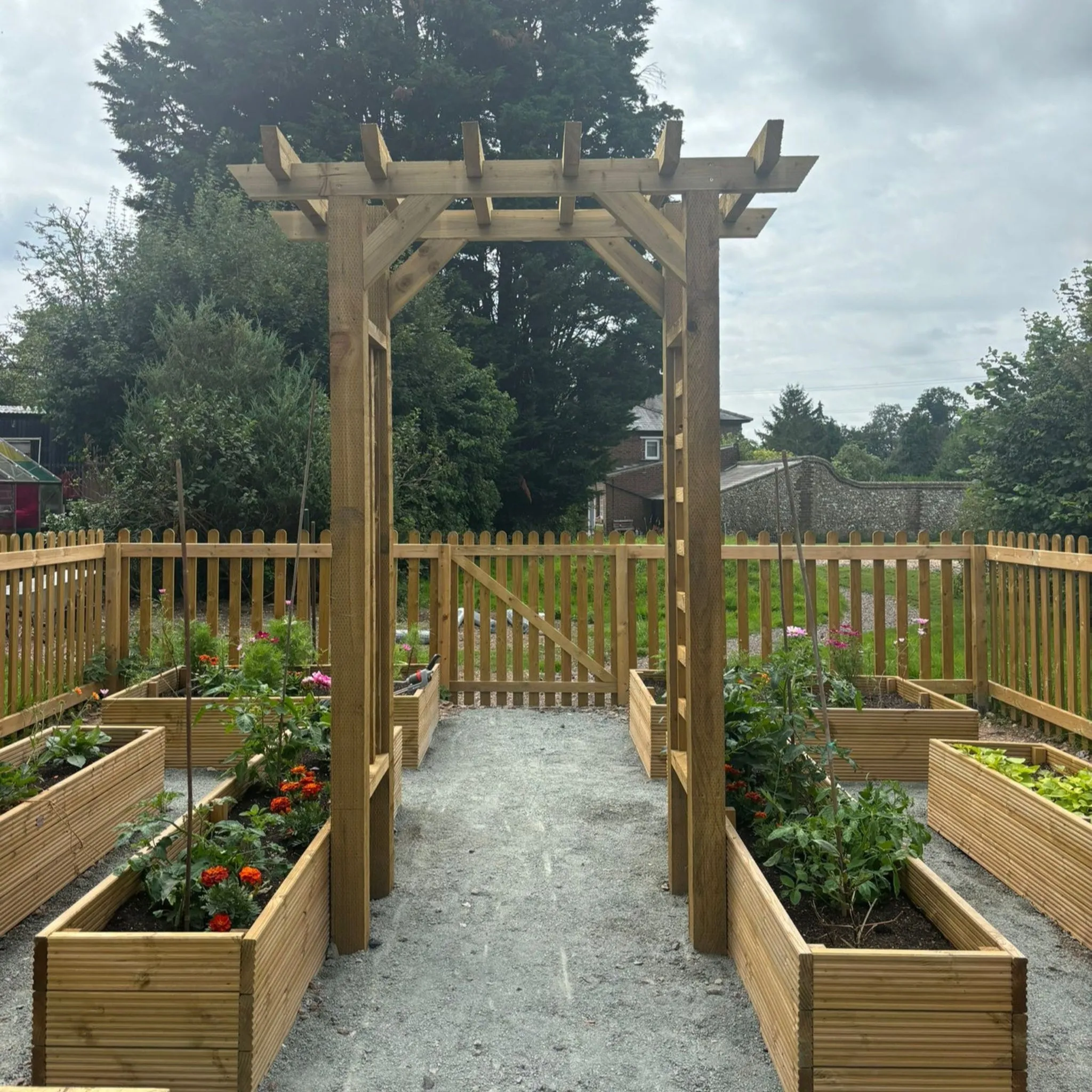 Premium Garden Arbour with Trellis