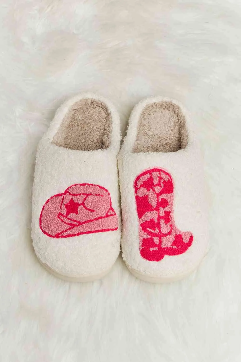PRINTY SLIPPERS