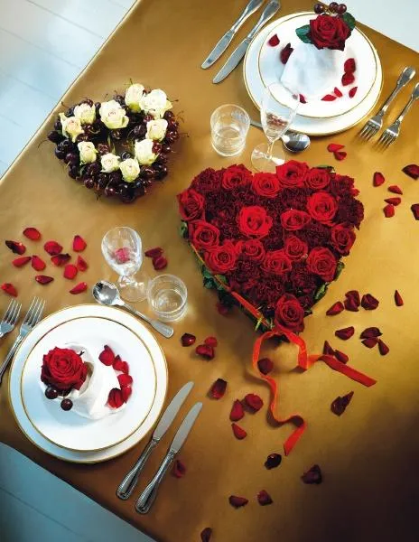 Seasonal Table Settings