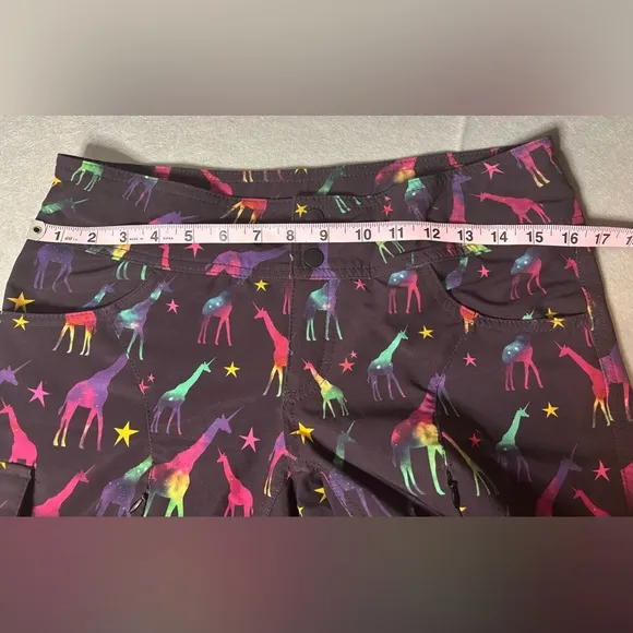 SHREDLY Women’s Size 4 Cargo Mountain Biking Shorts Bright Animal Print EUC