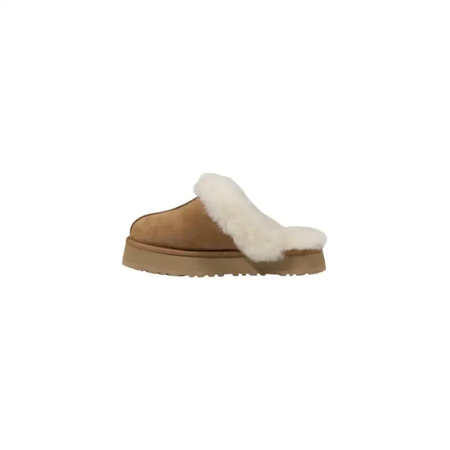 Tan UGG Slipper With White Fur Trim