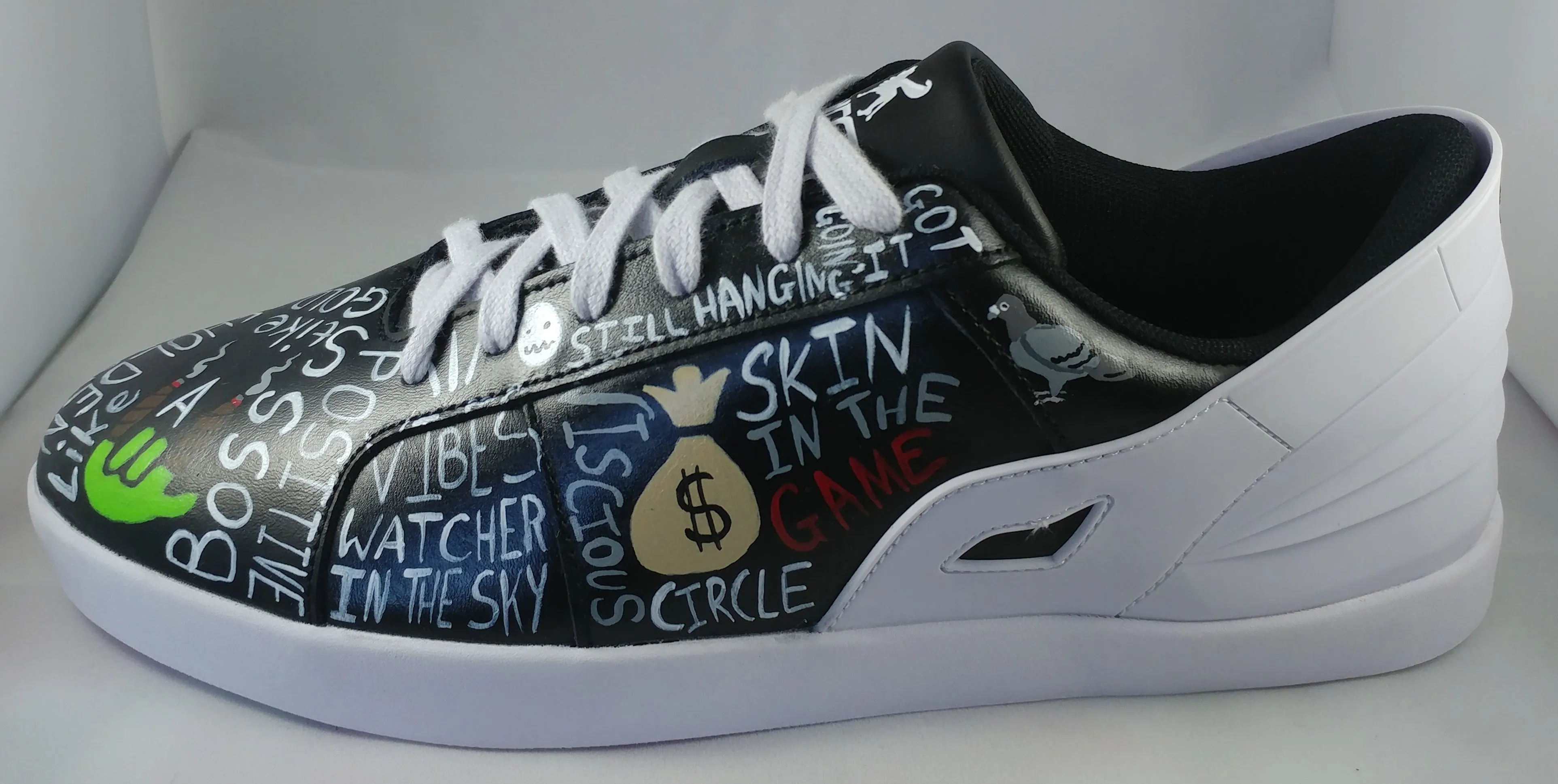 Triesti shoes: Black & White Graffiti