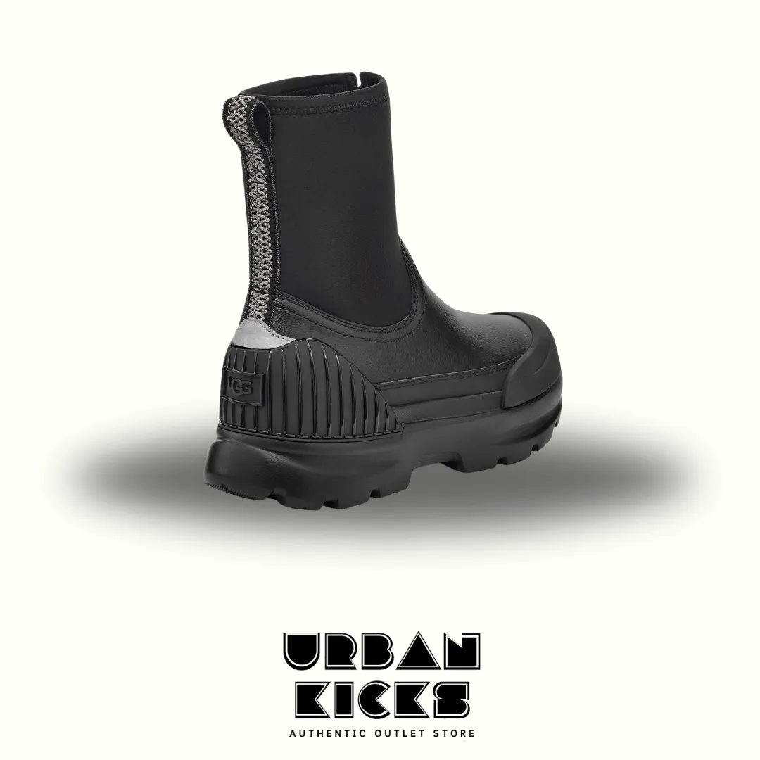 UGG Neumel X Zip Full Black – Stylish Comfort with a Functional Edge