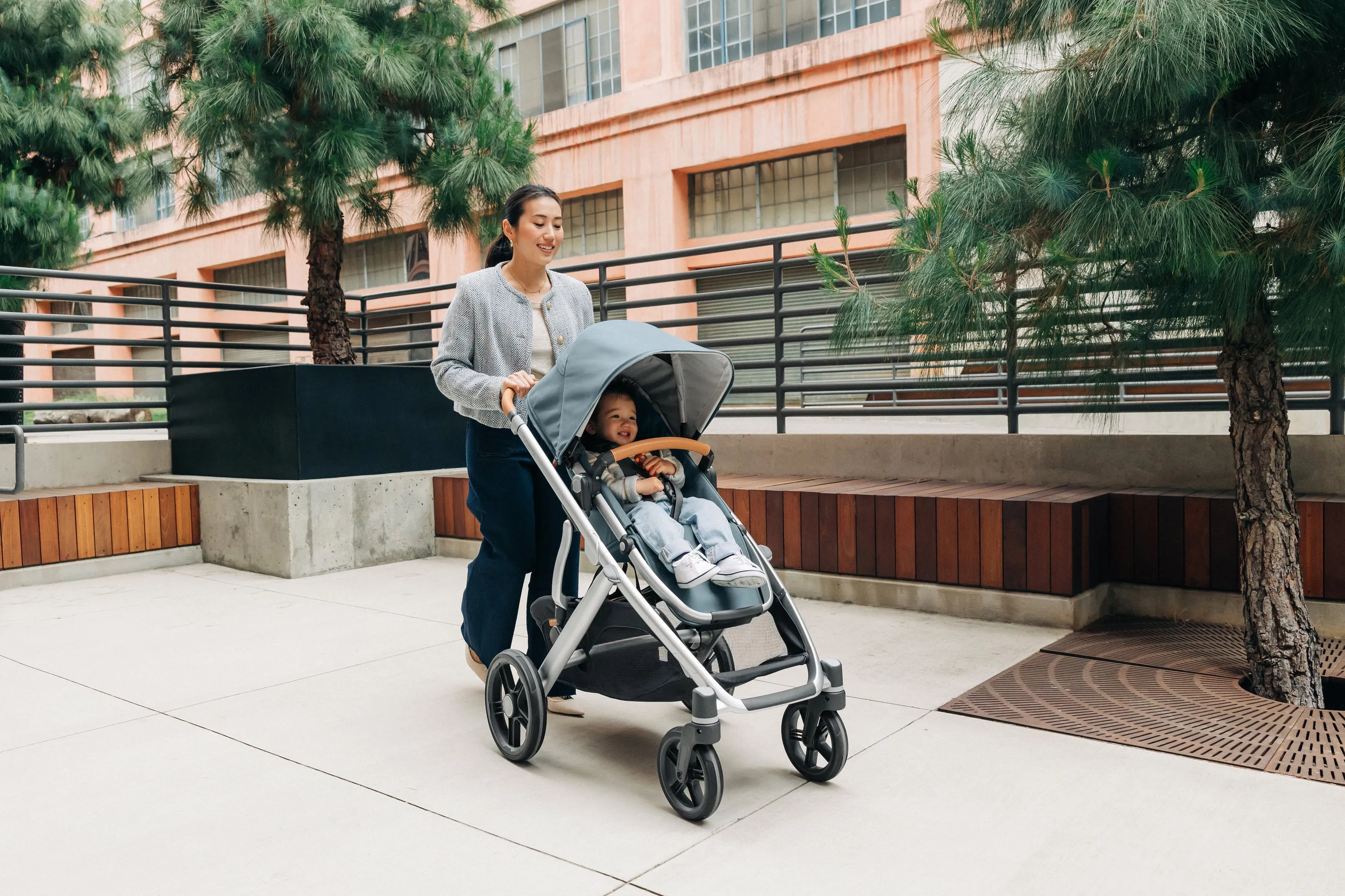 UPPAbaby Vista V3 Stroller - Callum (Stone Blue/Silver Frame/Sand Leather)