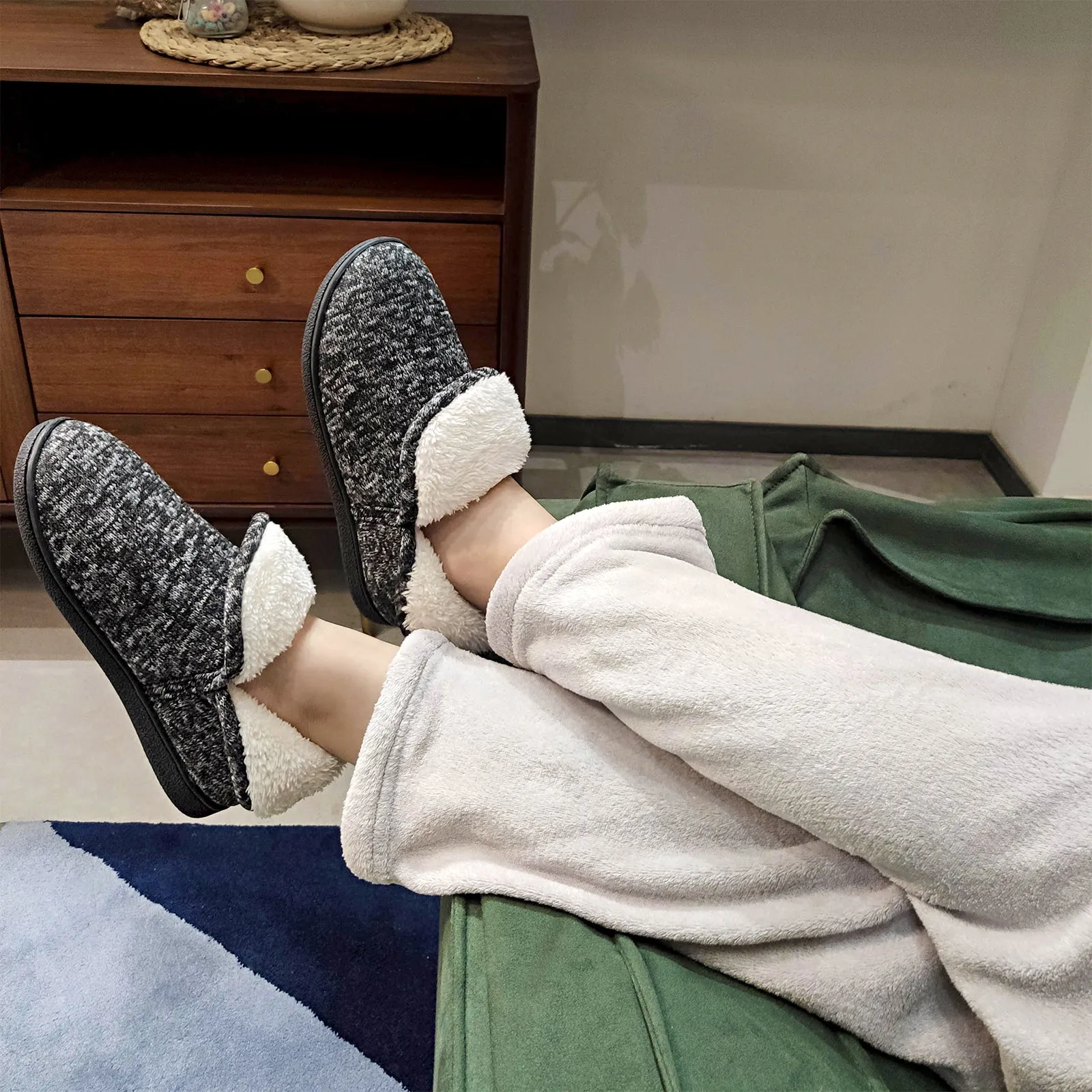 VONMAY Women's Fuzzy Slippers Boots Memory Foam Booties House Shoes Indoor Outdoor