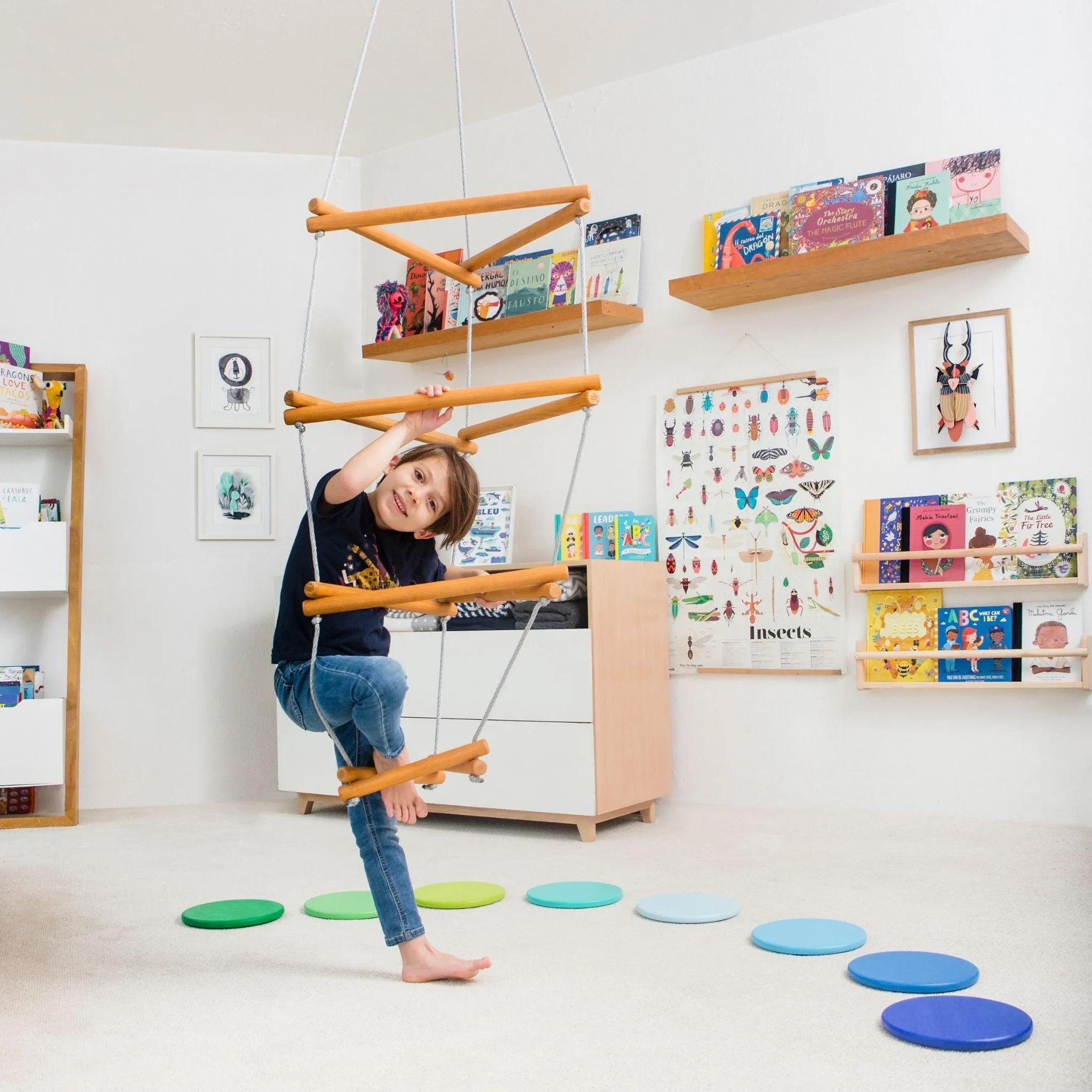 WIWIURKA WOODEN CLIMBER TRIANGULAR ROPE LADDER