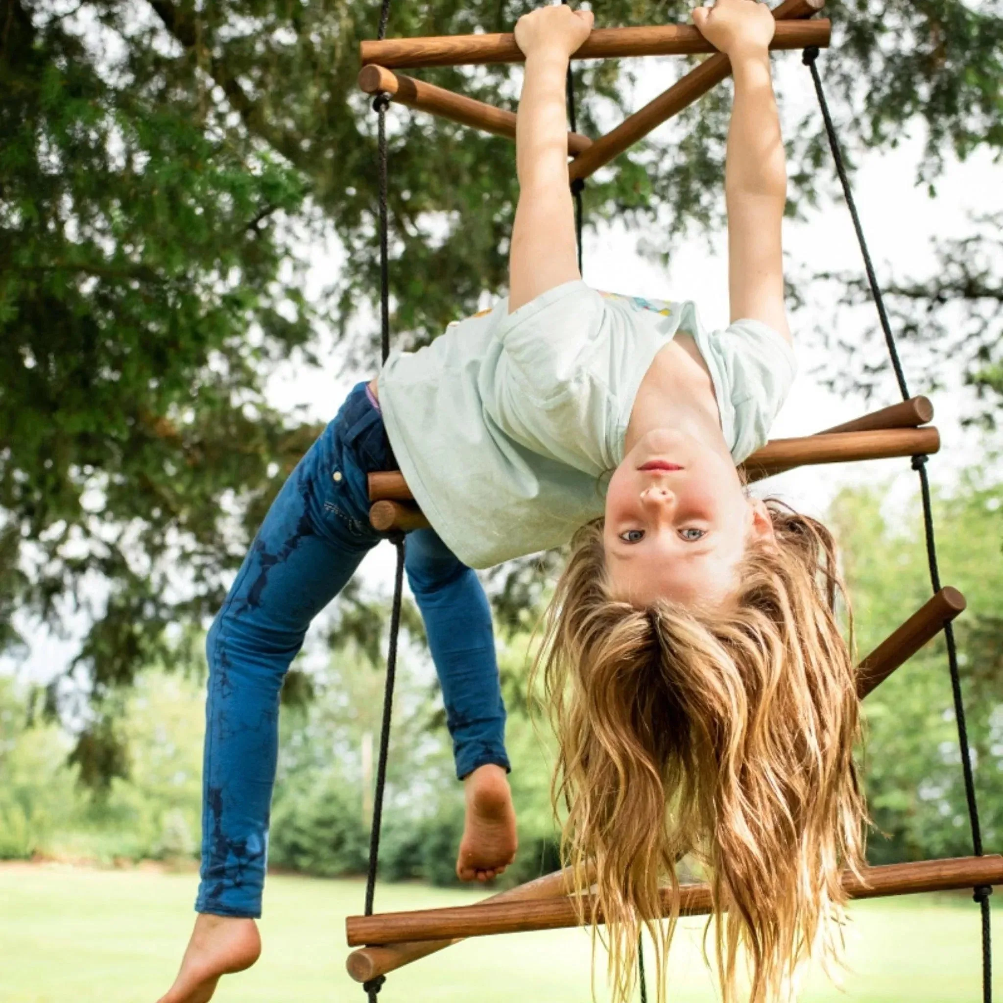 WIWIURKA WOODEN CLIMBER TRIANGULAR ROPE LADDER