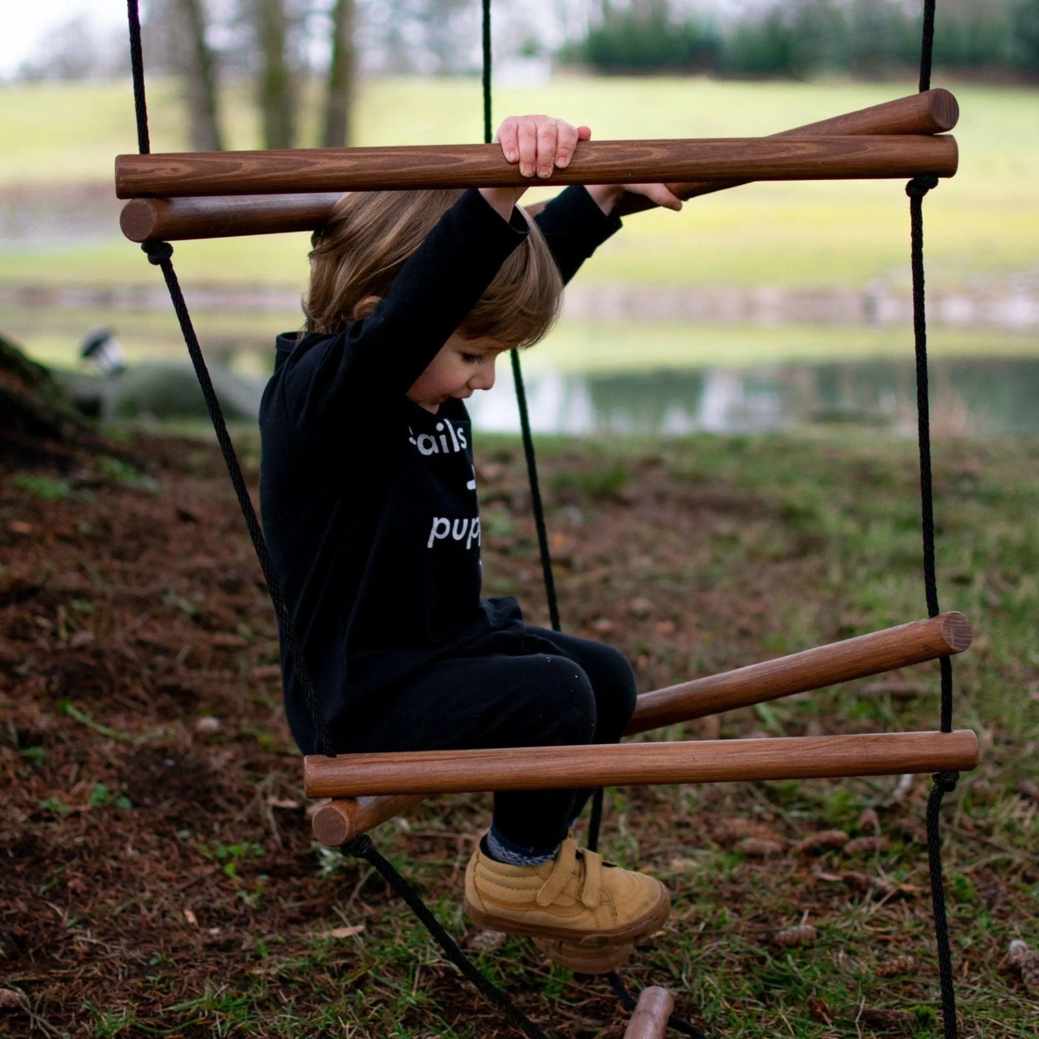 WIWIURKA WOODEN CLIMBER TRIANGULAR ROPE LADDER
