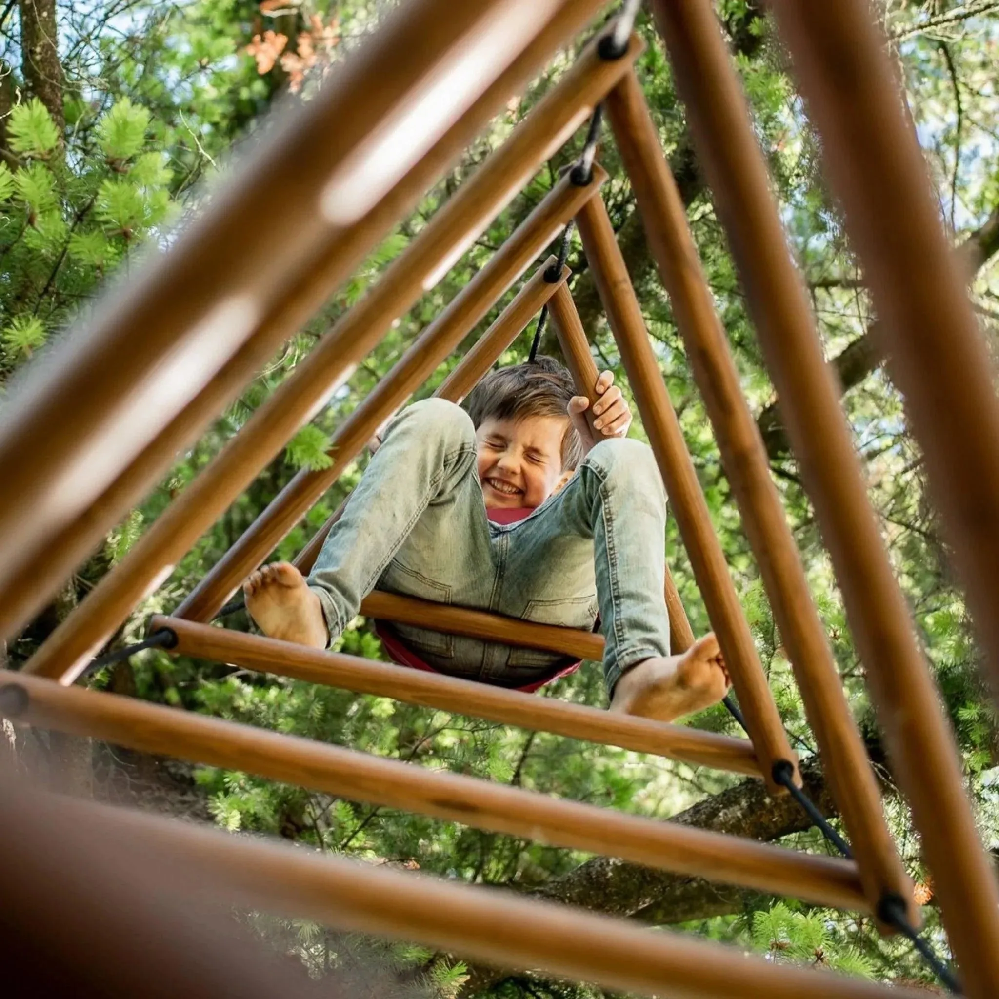 WIWIURKA WOODEN CLIMBER TRIANGULAR ROPE LADDER