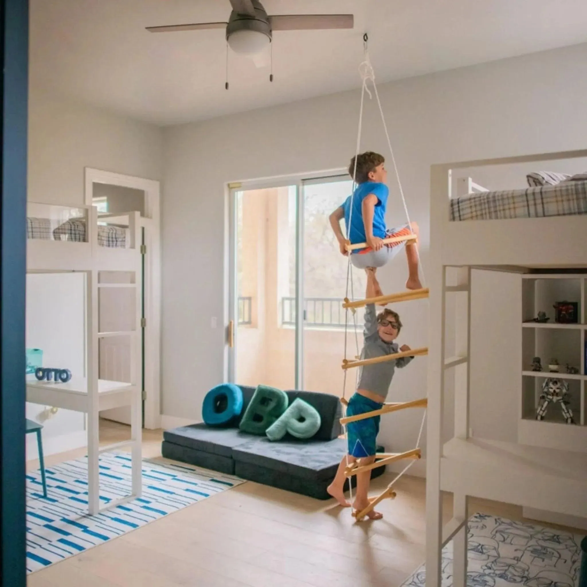 WIWIURKA WOODEN CLIMBER TRIANGULAR ROPE LADDER