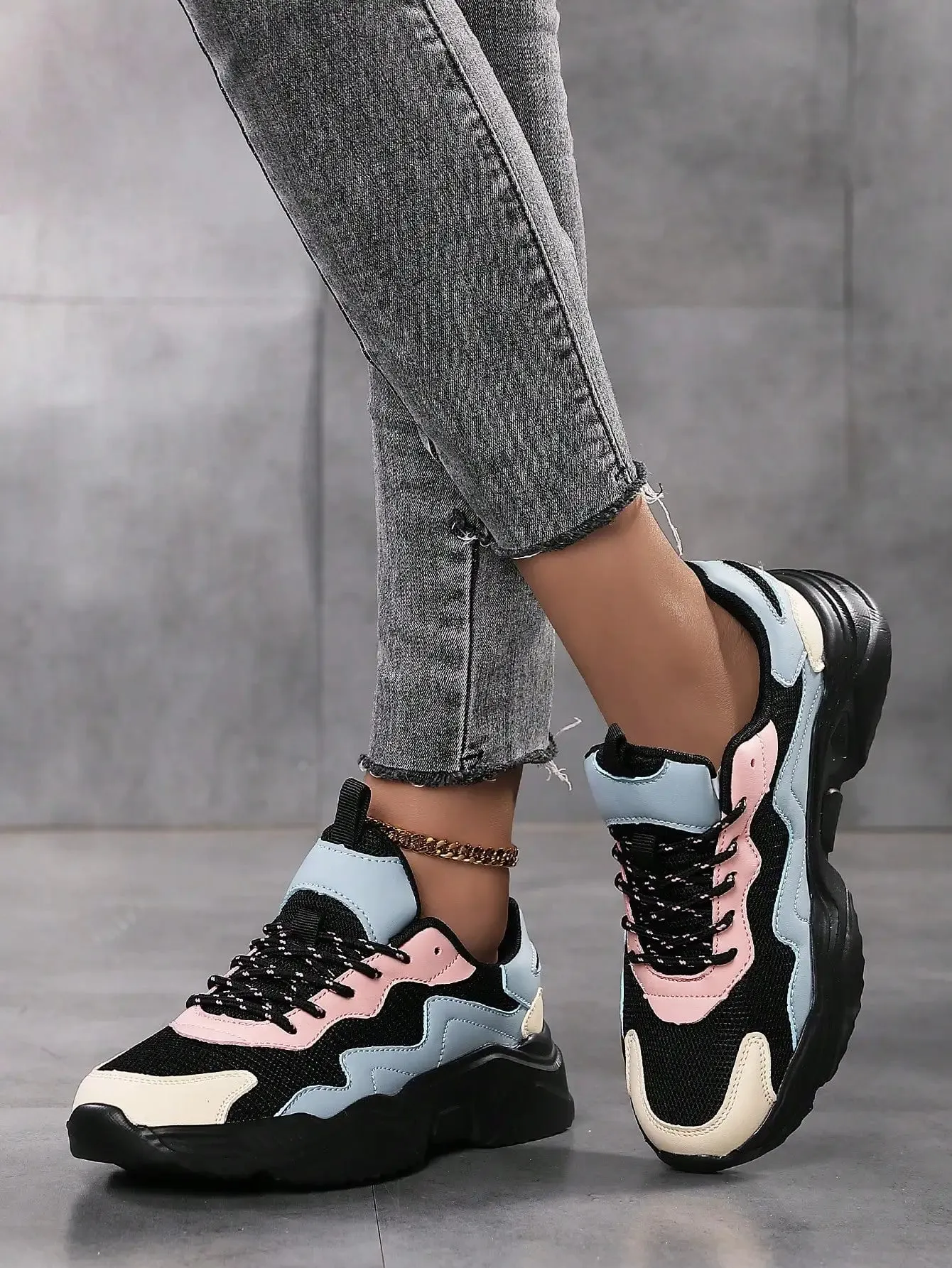 Women Mesh Sneakers Casual Lightweight Shoes