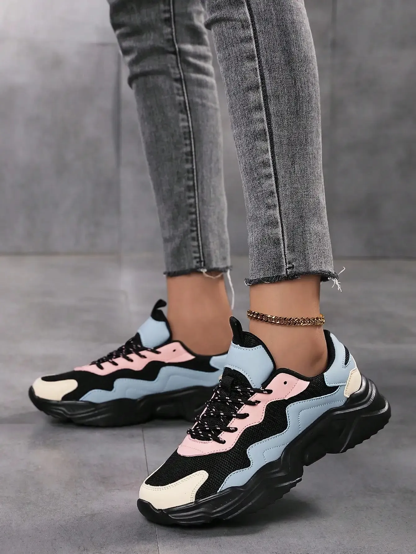 Women Mesh Sneakers Casual Lightweight Shoes