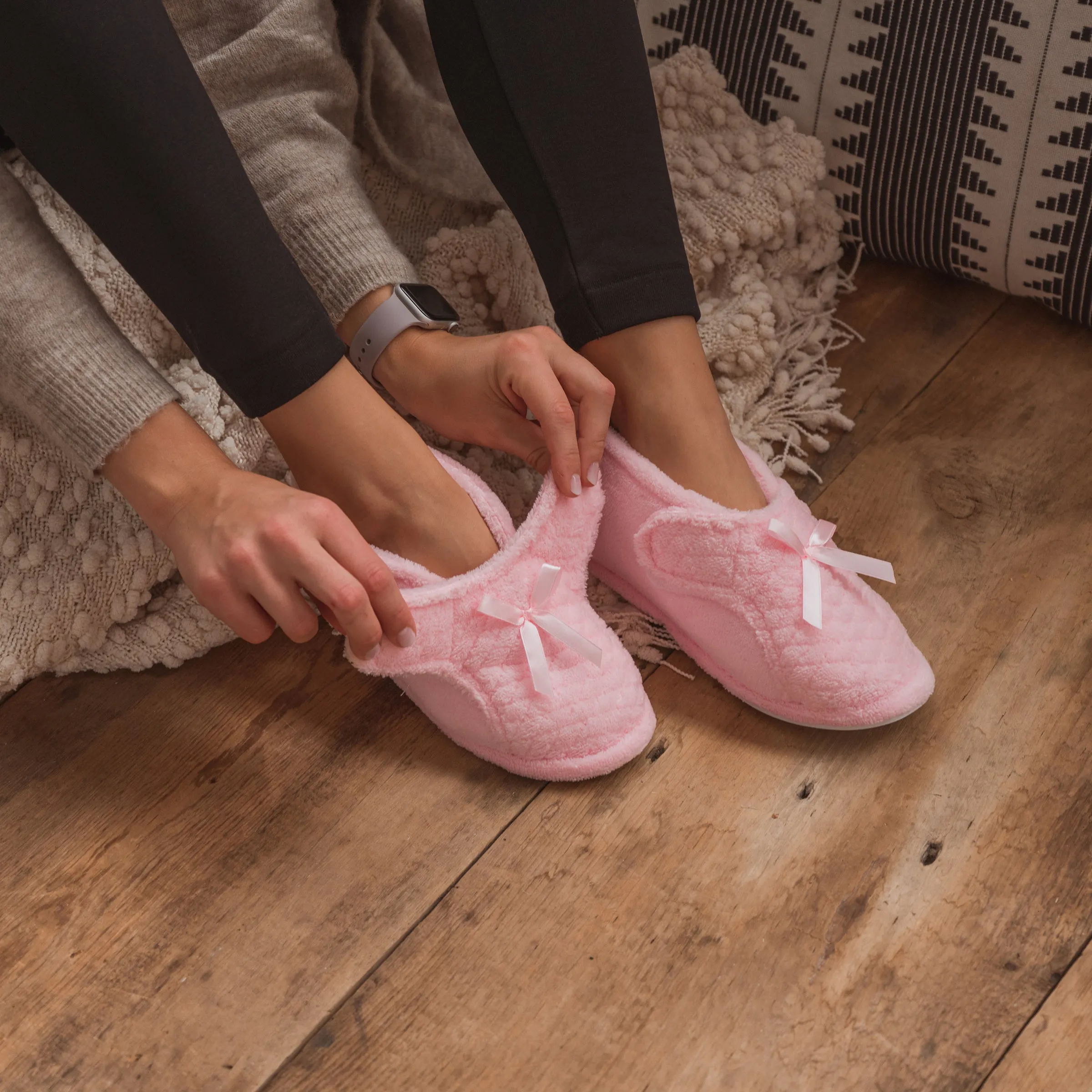 Women's Micro Chenille Adjustable Bootie Slippers
