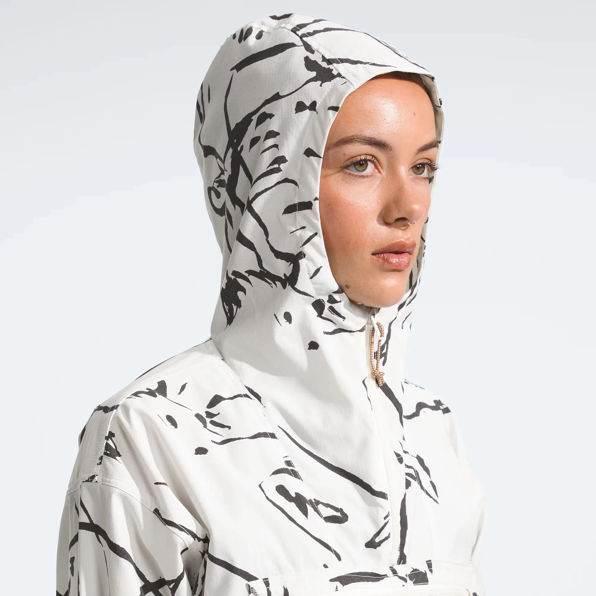 Women's The North Face | Class V Pathfinder Pullover | White