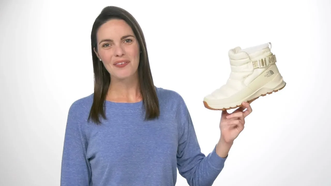 Women's The North Face | Thermoball Pull On WP Bootie | Gardenia White