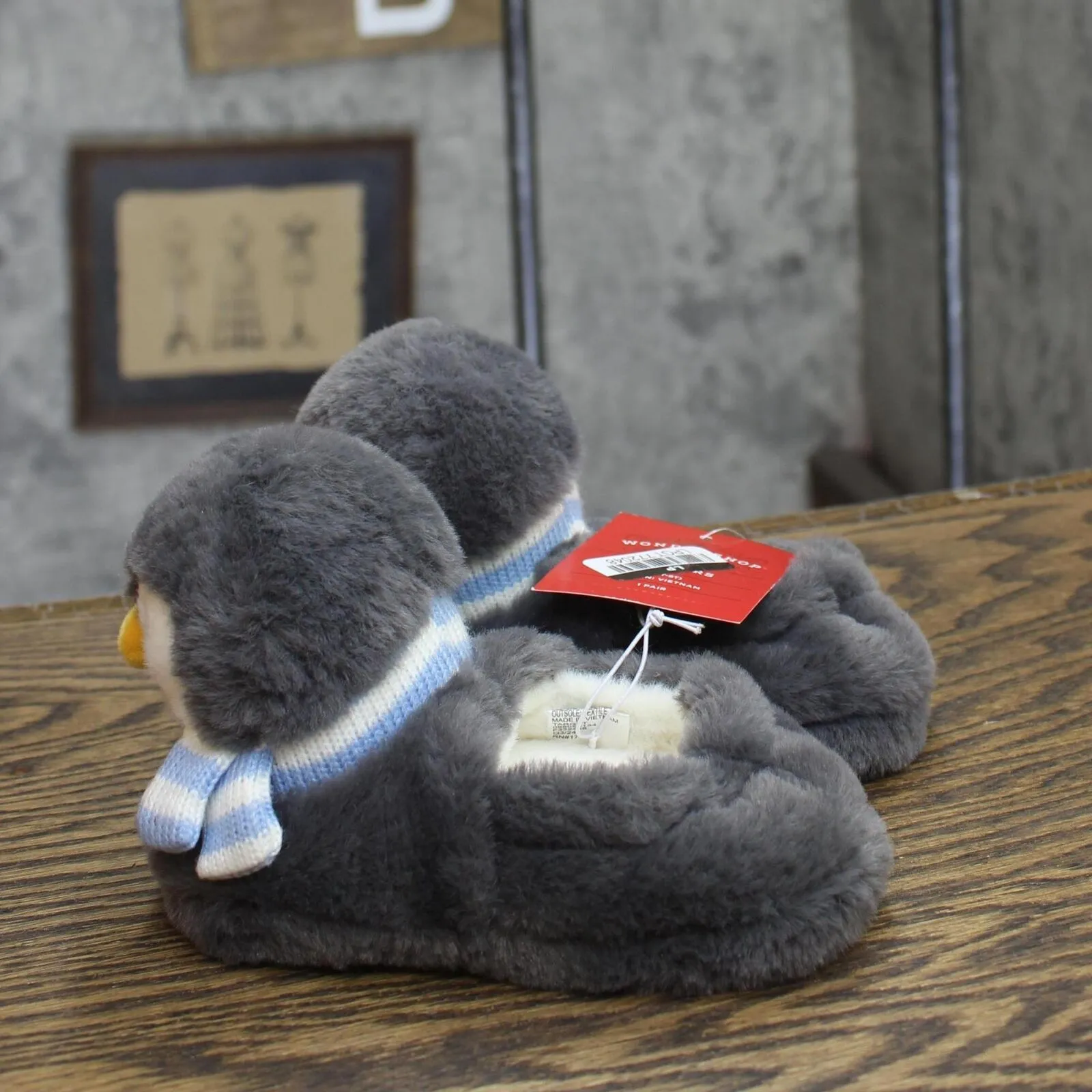 Wondershop Girls Boys Holiday Penguin Character Slippers Gray Penguin S (5T-6T)